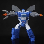 transformers-generations-selects-titan-class-guardian-robot-lunar-tread7.jpg